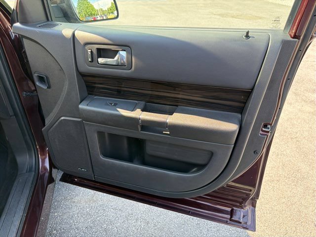 Used 2018 Ford Flex SEL w/ Equipment Group 202A AWD/4WD image 21