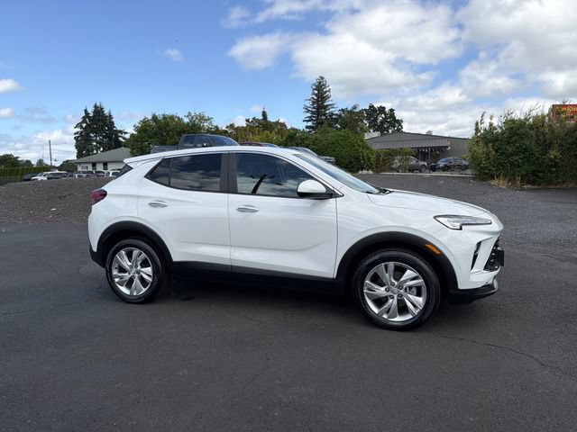 Used 2025 Buick Encore GX Preferred FWD image 9
