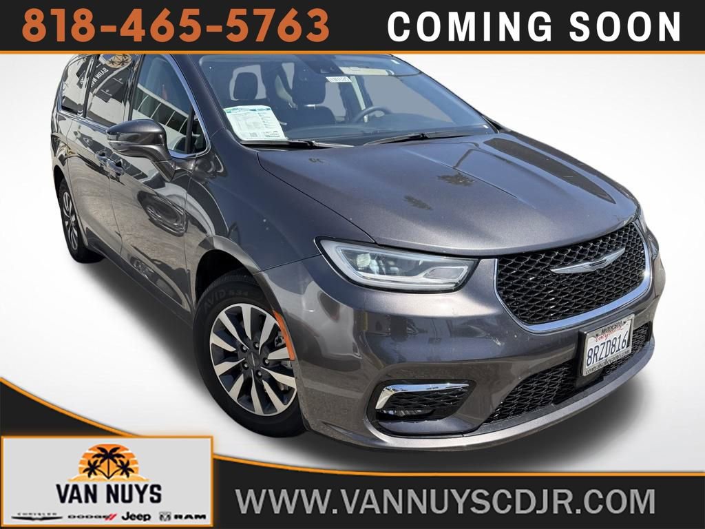 Used 2022 Chrysler Pacifica Touring-L