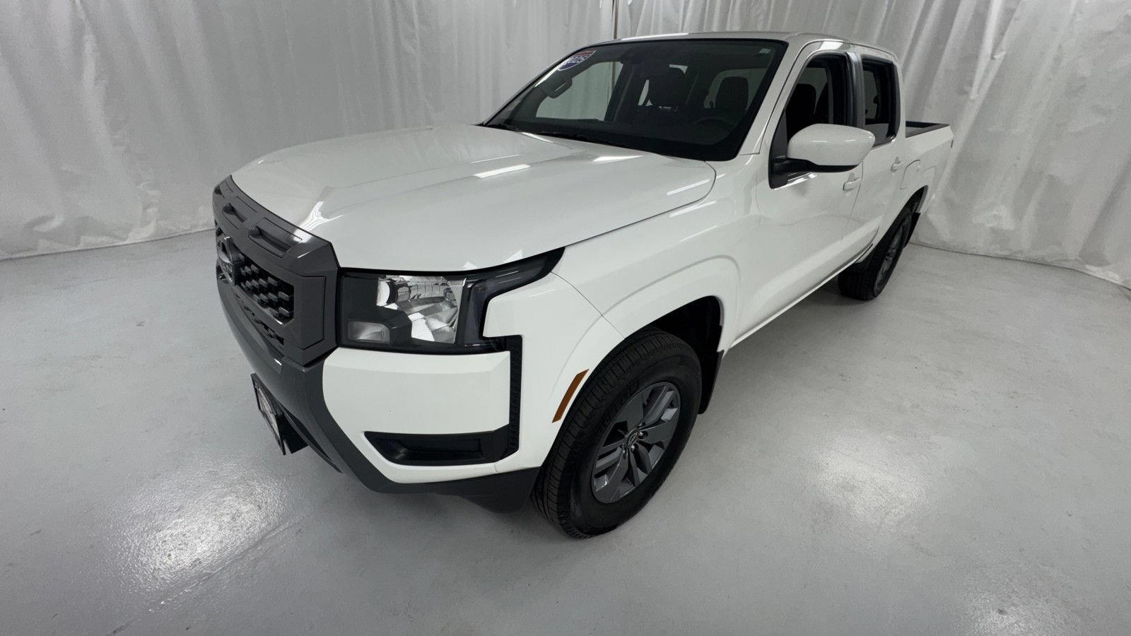 Certified 2025 Nissan Frontier SV AWD/4WD image 7