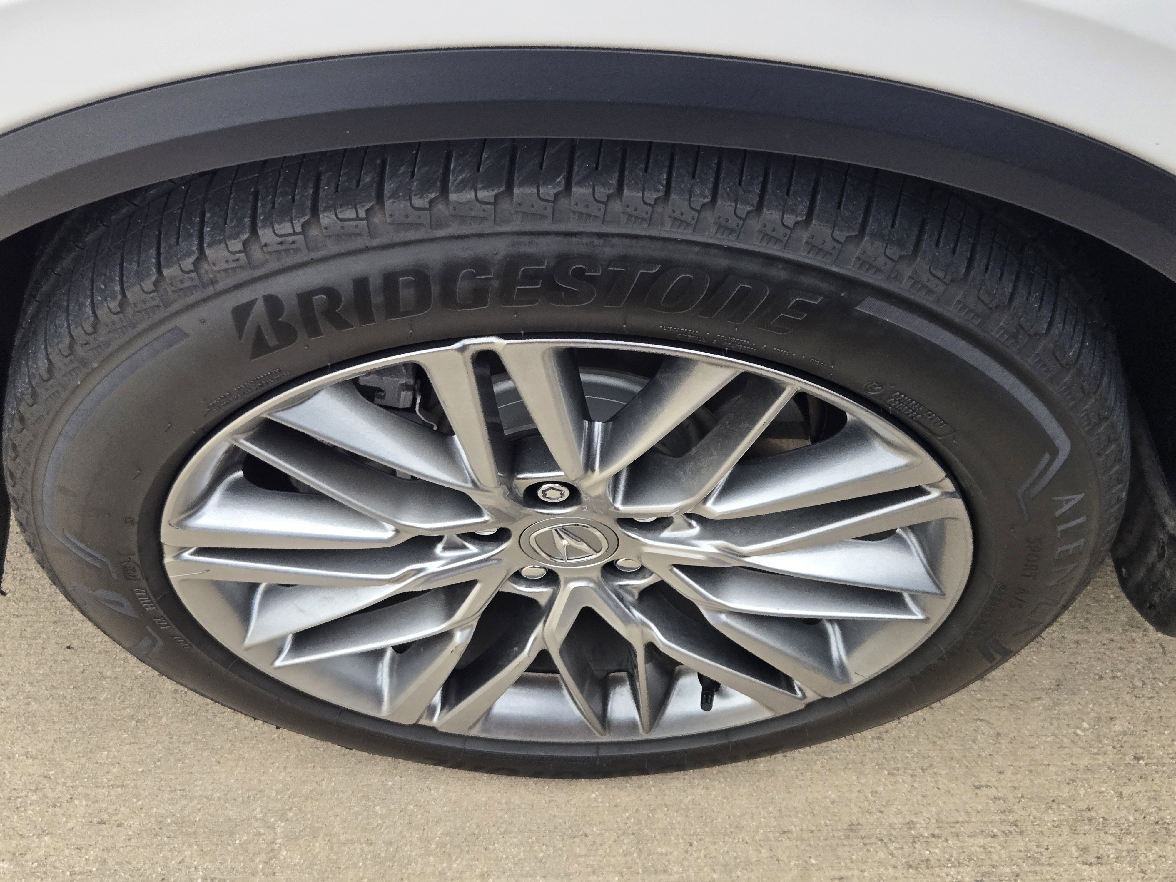 Used 2024 Acura MDX SH-AWD w/ Advance Package image 12