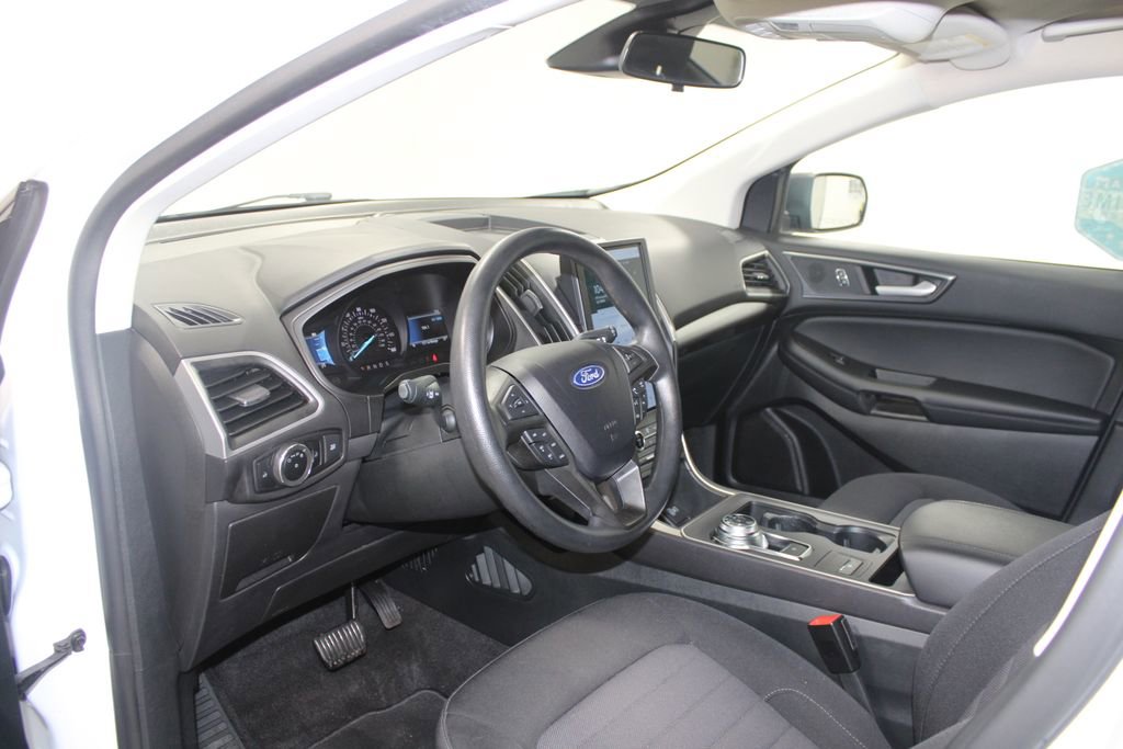 Used 2024 Ford Edge SE image 19