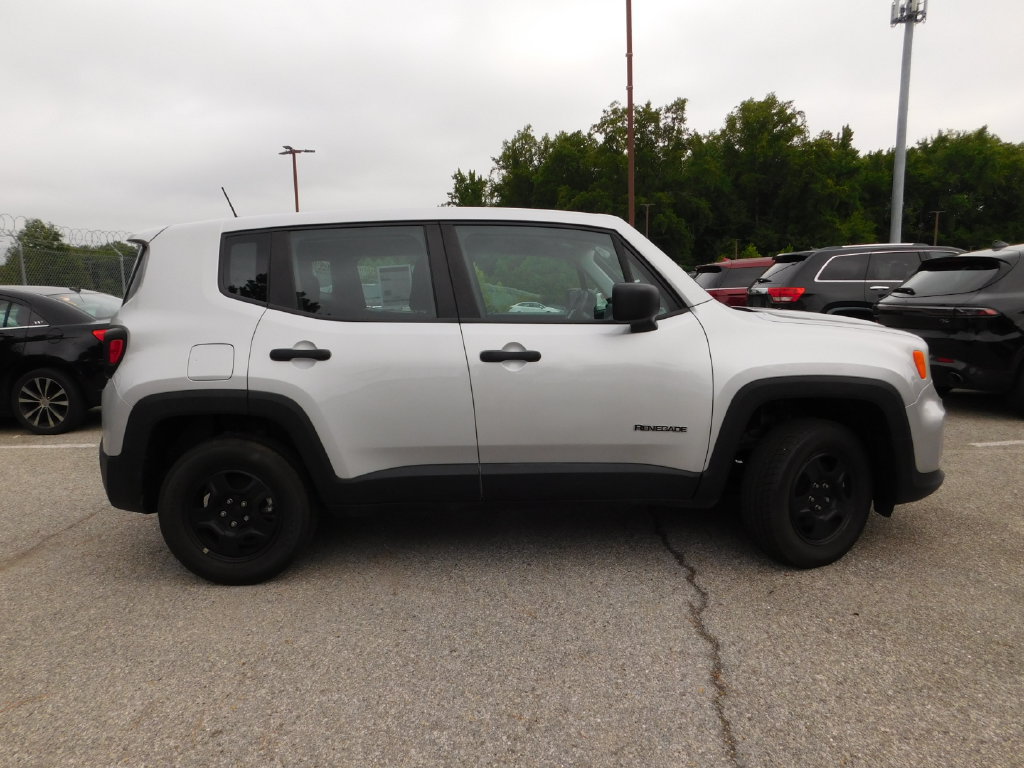 Used 2021 Jeep Renegade Sport AWD/4WD image 4