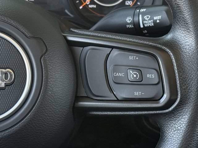 Used 2025 Jeep Gladiator Sport AWD/4WD image 15