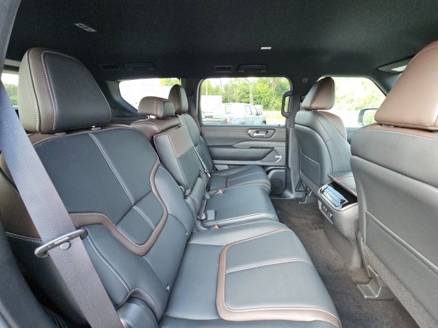 New 2026 Nissan Armada SL image 32