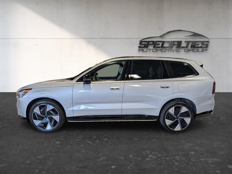Used 2025 Volvo EX90 Ultra AWD/4WD image 7