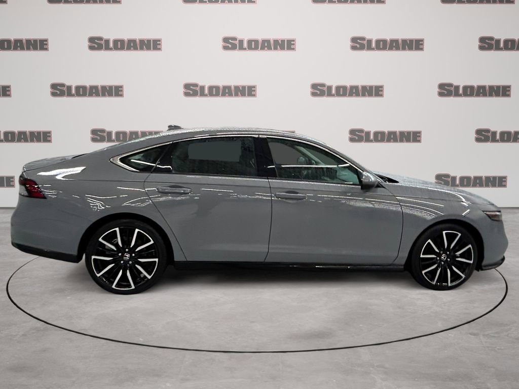 Used 2023 Honda Accord Touring image 6