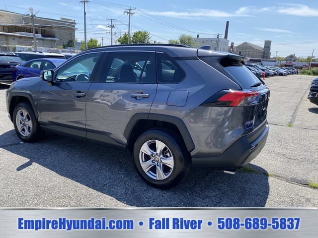 Used 2025 Toyota RAV4 XLE AWD/4WD image 7