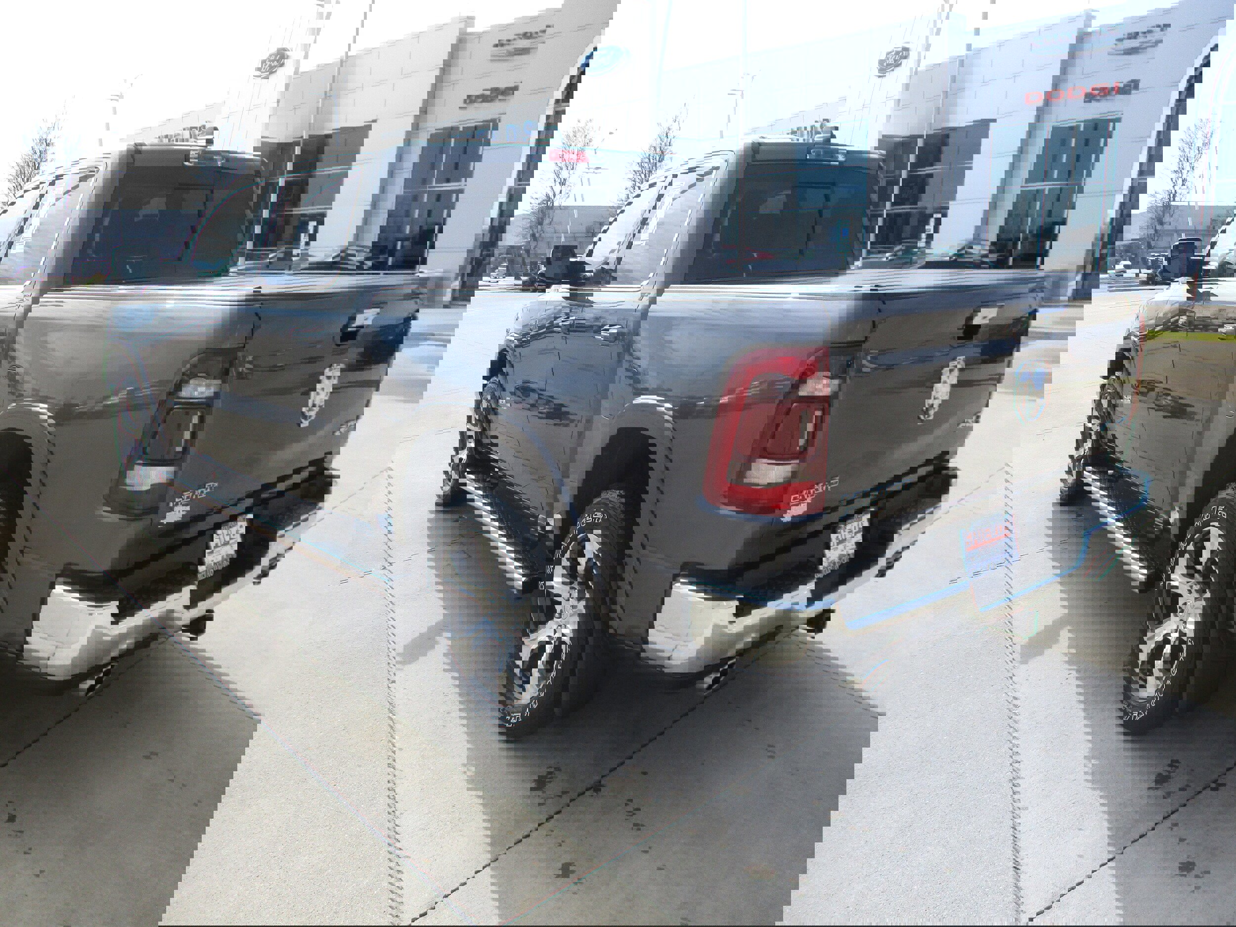 Used 2019 RAM 1500 Laramie image 4