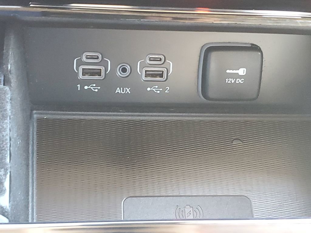 Used 2022 Jeep Grand Cherokee Limited w/ Luxury Tech Group II image 34