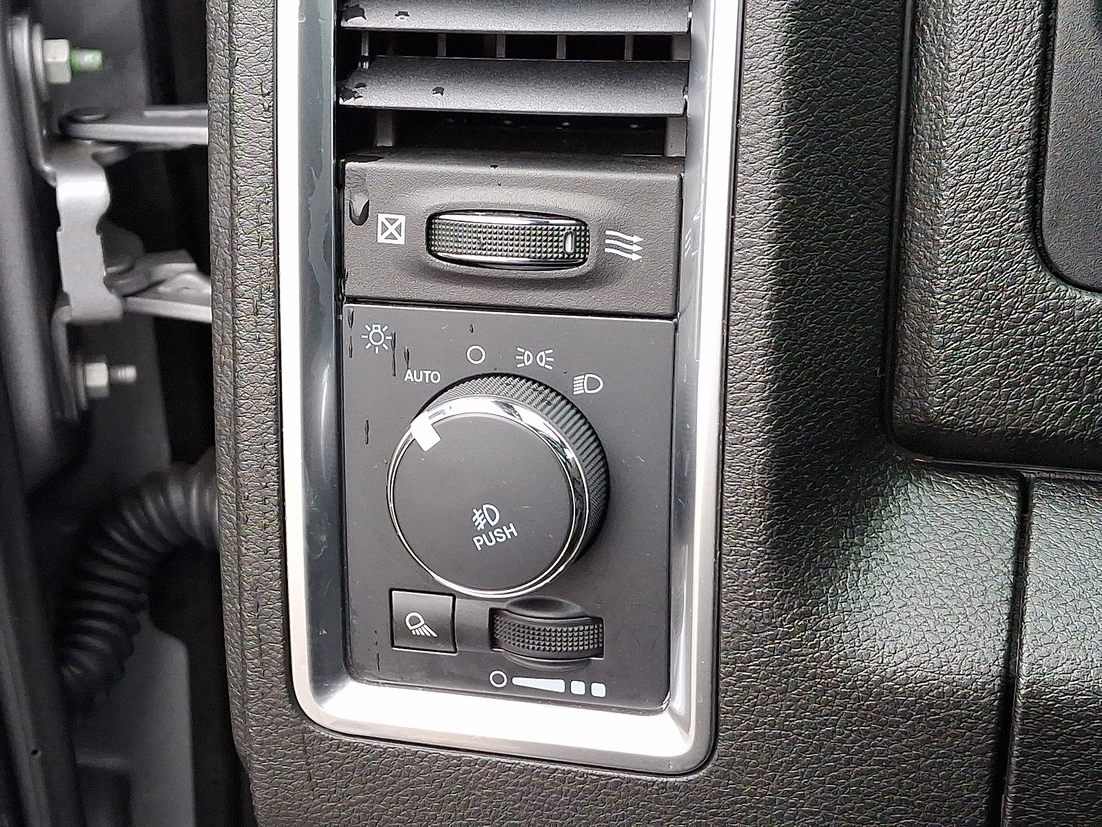 Used 2022 RAM 1500 Classic Warlock w/ Electronics Group image 24