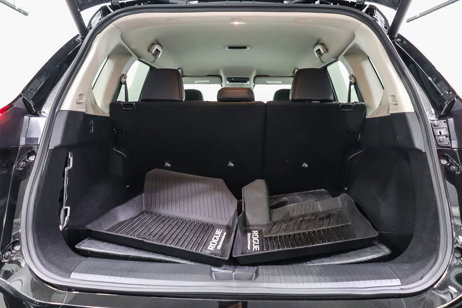 Used 2025 Nissan Rogue SV AWD/4WD image 26