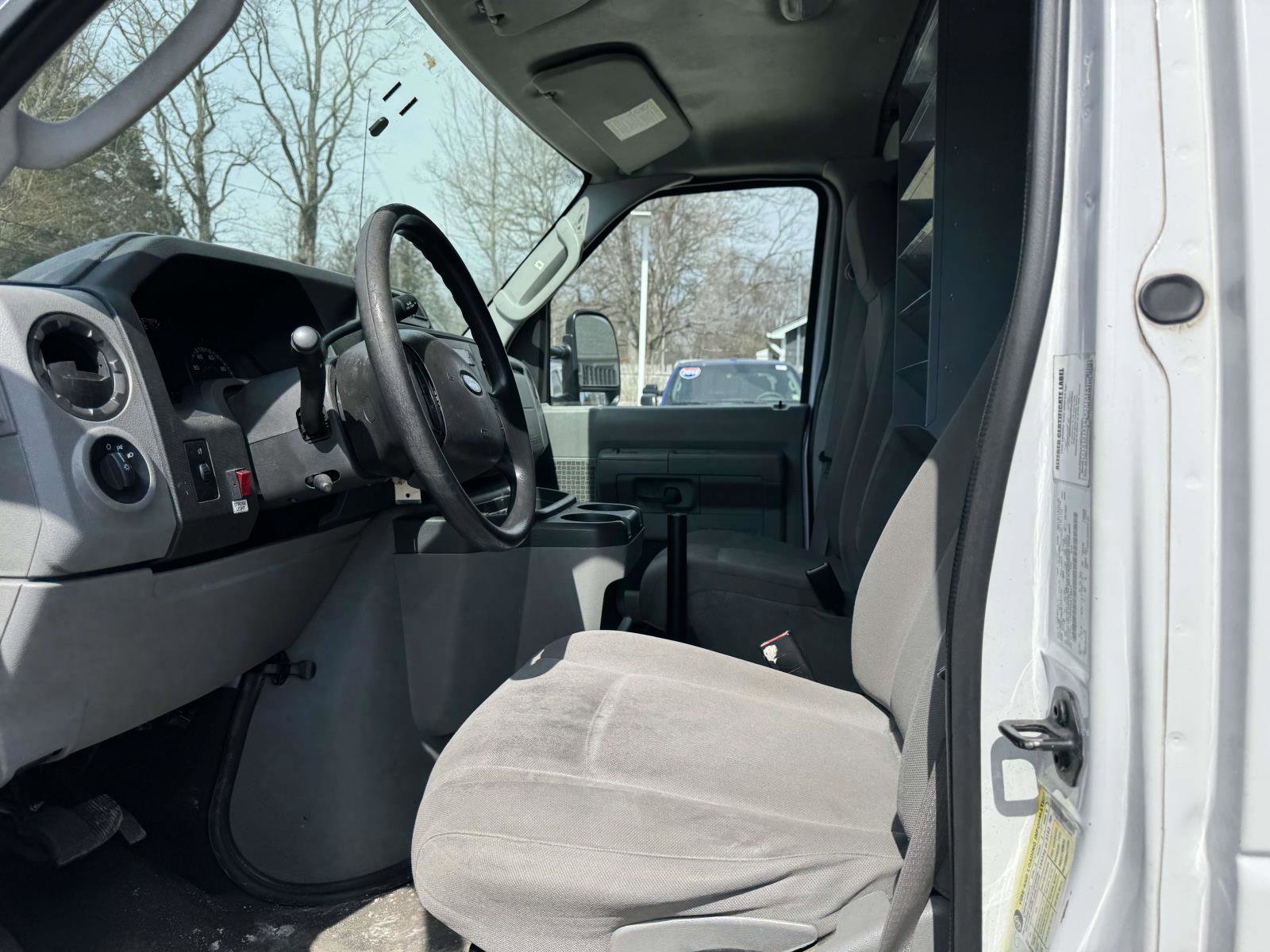 Used 2013 Ford E-150 and Econoline 150 w/ PWR Group image 11