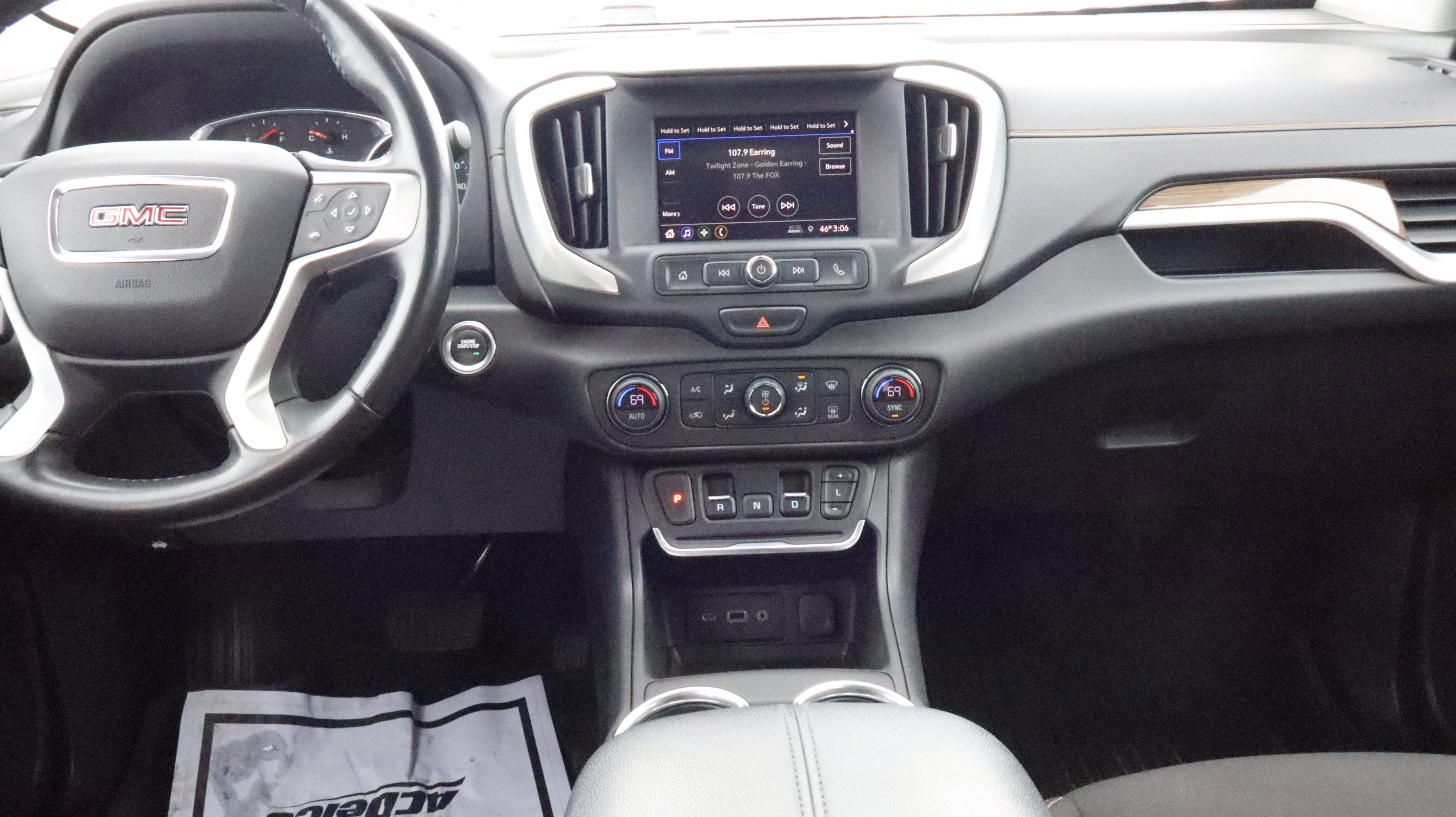 Used 2021 GMC Terrain SLE w/ Driver Convenience Package AWD/4WD image 11
