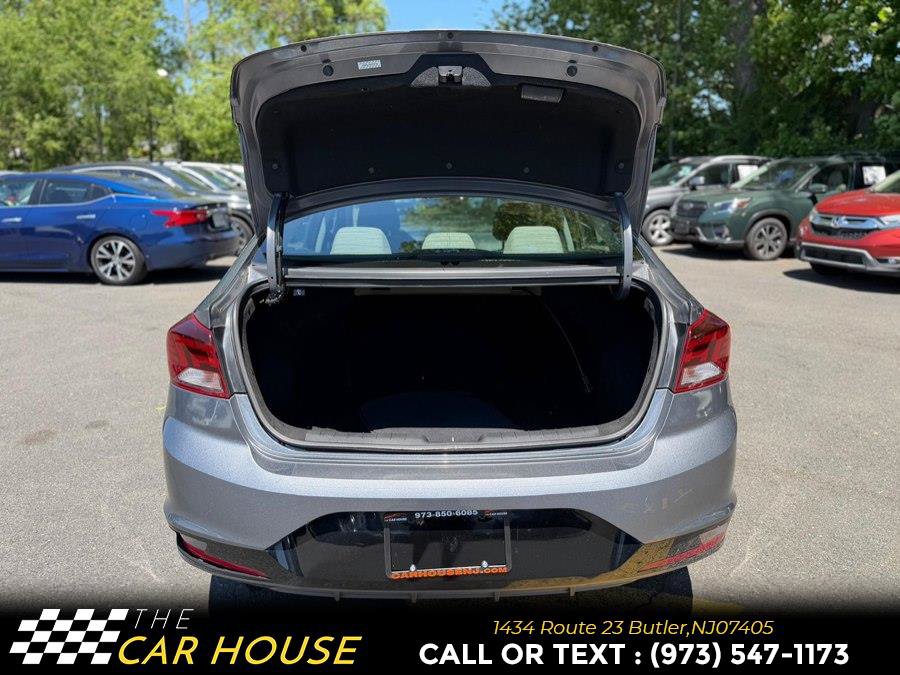 Used 2019 Hyundai Elantra Value Edition FWD image 19
