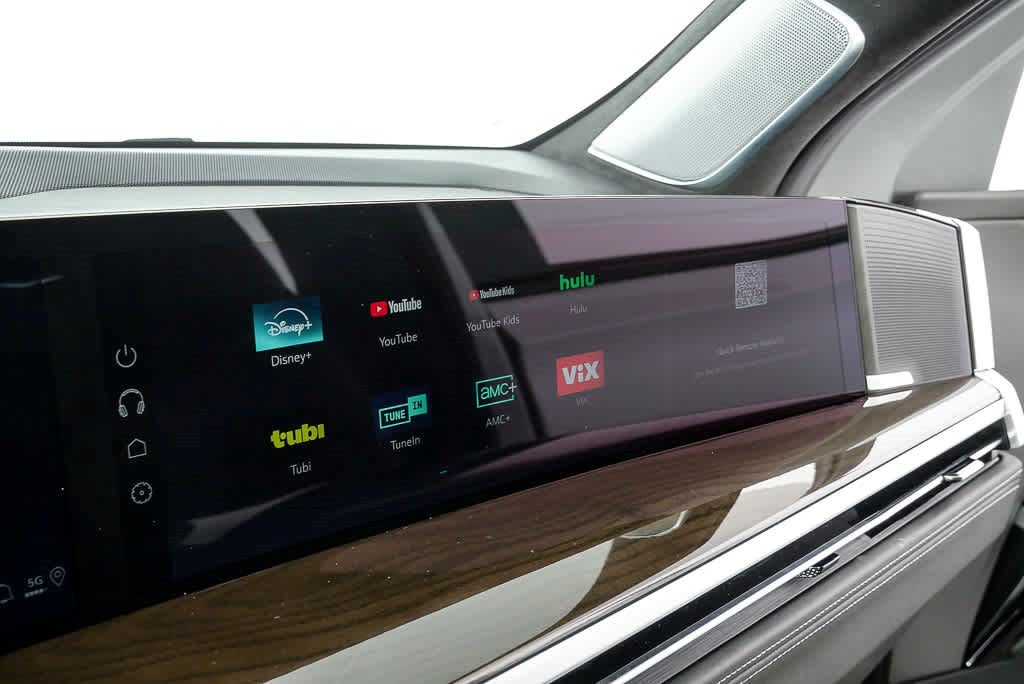 Certified 2025 Cadillac Escalade ESV Sport Platinum AWD/4WD image 22