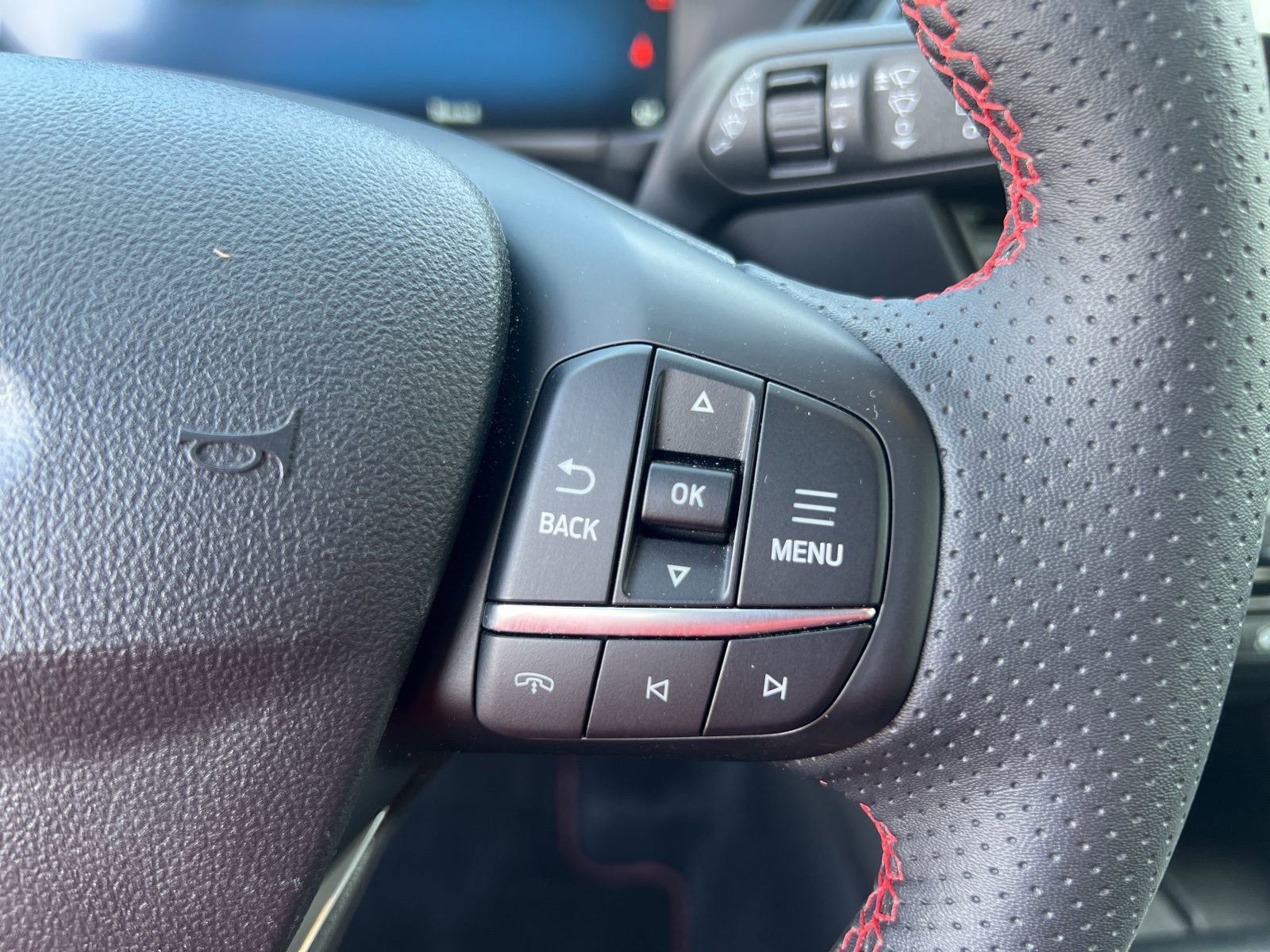 Used 2023 Ford Escape ST-Line Select w/ Tech Pack #2 image 17