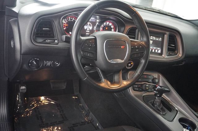Used 2023 Dodge Challenger SXT RWD image 5