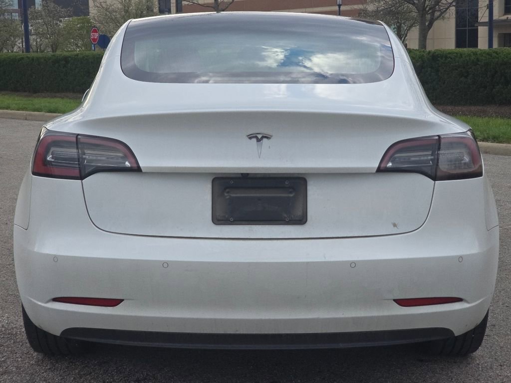 Used 2020 Tesla Model 3 Standard Range Plus image 11