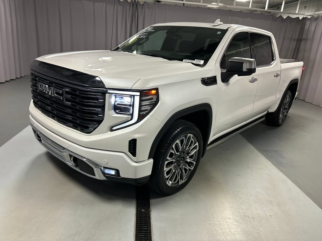 Used 2024 GMC Sierra 1500 Denali Ultimate AWD/4WD image 3