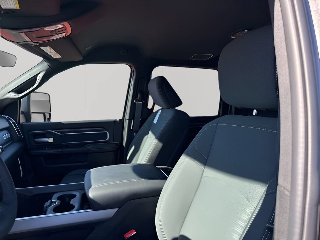 New 2026 RAM 3500 Lone Star AWD/4WD image 26
