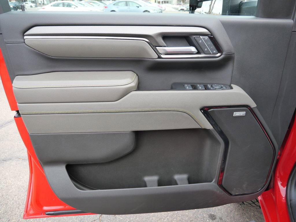 Used 2025 Chevrolet Silverado 2500 ZR2 w/ Technology Package image 28