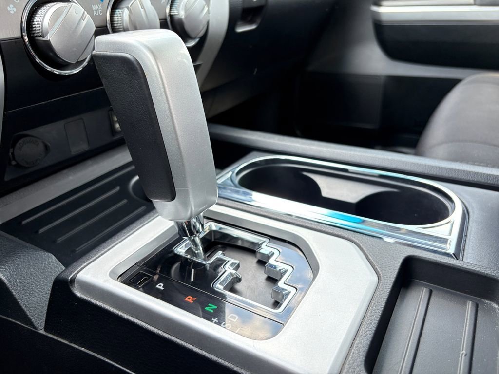 Used 2017 Toyota Tundra SR5 w/ SR5 Upgrade Package image 29