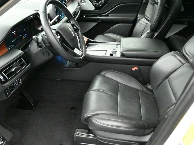 Used 2023 Lincoln Aviator Grand Touring w/ Equipment Group 301A image 10