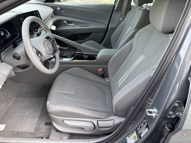 New 2026 Hyundai Elantra SEL Sport Premium FWD image 9