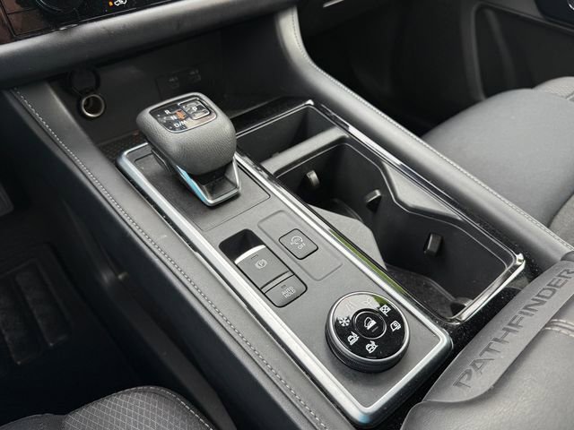 Certified 2025 Nissan Pathfinder SV AWD/4WD image 18
