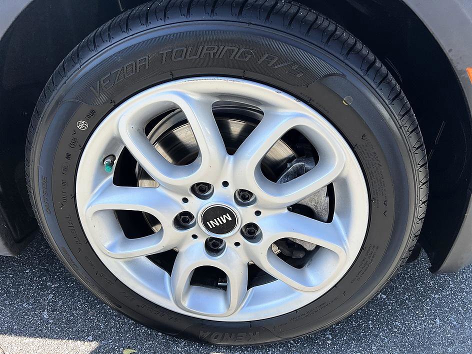 Used 2020 MINI Cooper S w/ Premium Package image 12