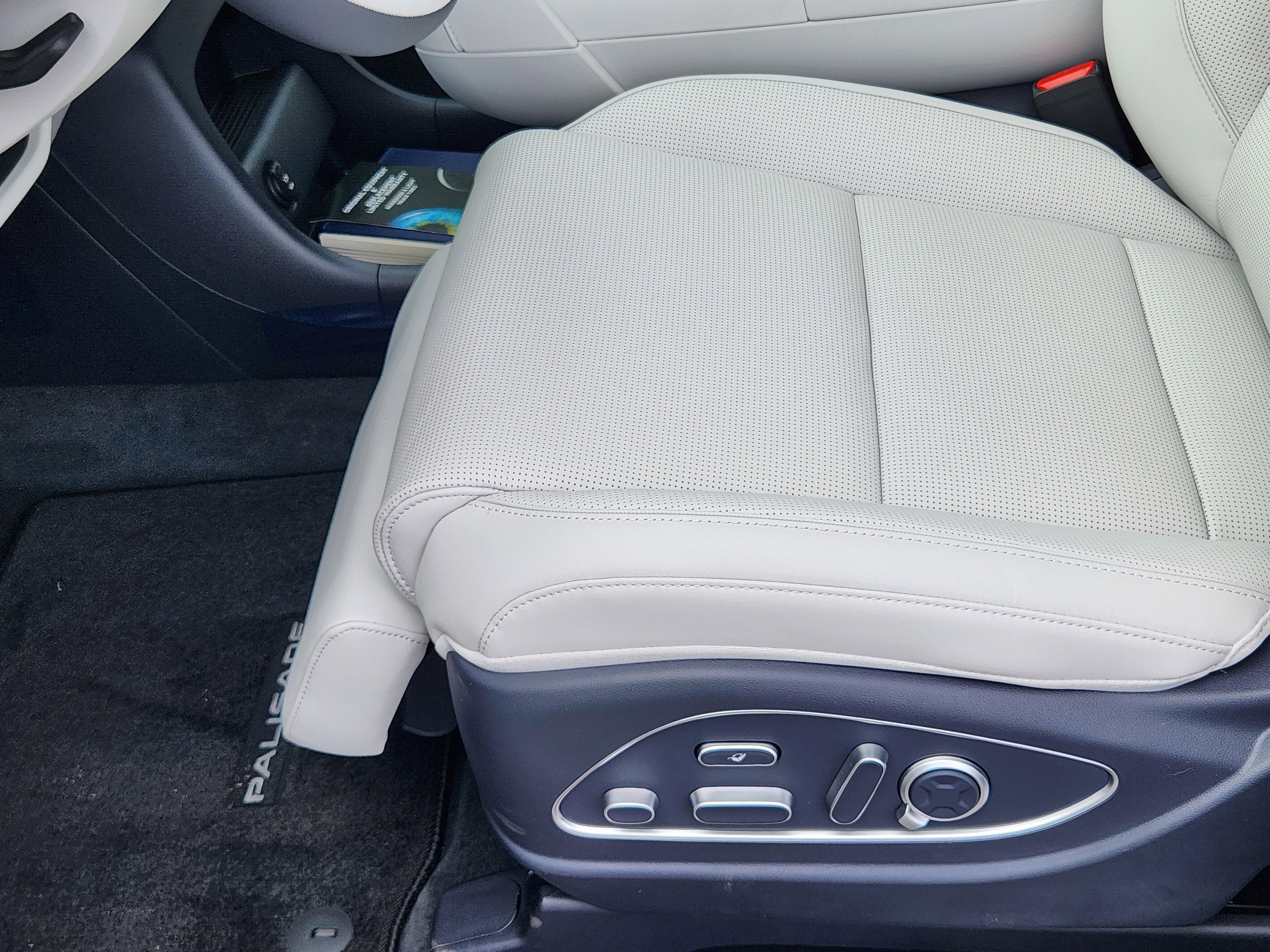 New 2026 Hyundai Palisade Calligraphy image 9