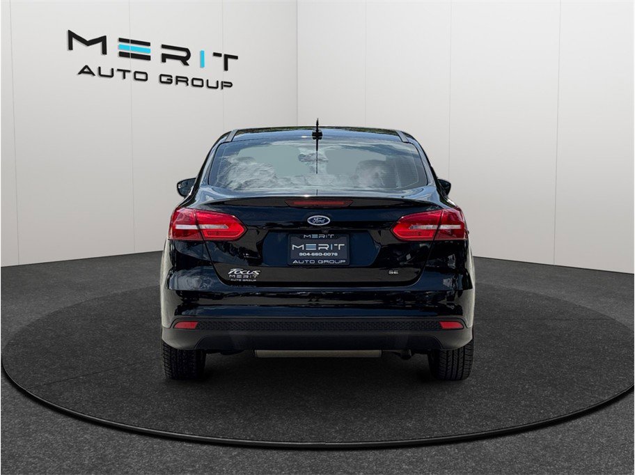 Used 2018 Ford Focus SE FWD image 8