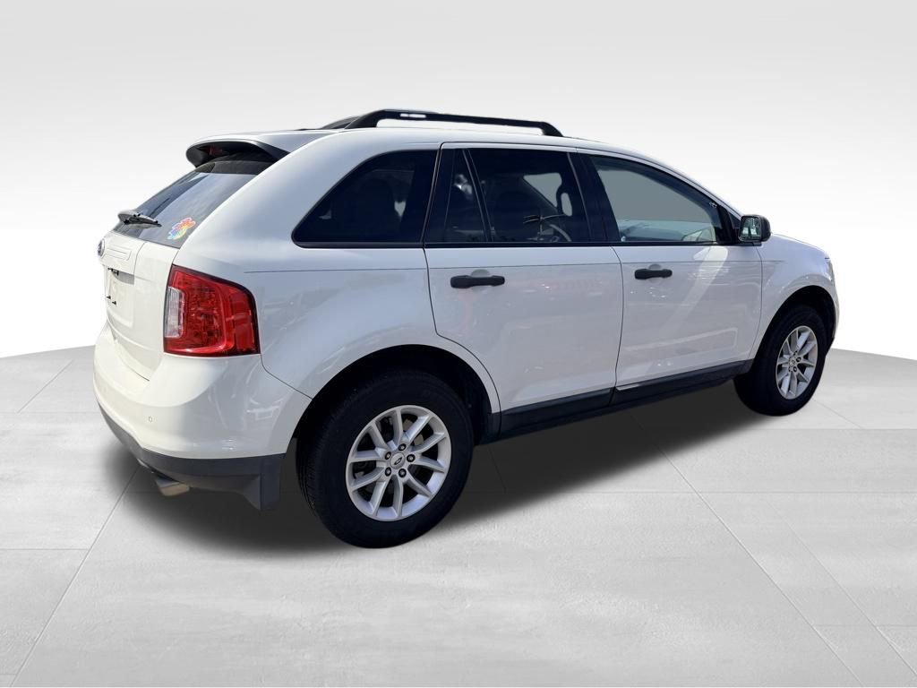 Used 2013 Ford Edge SE image 5