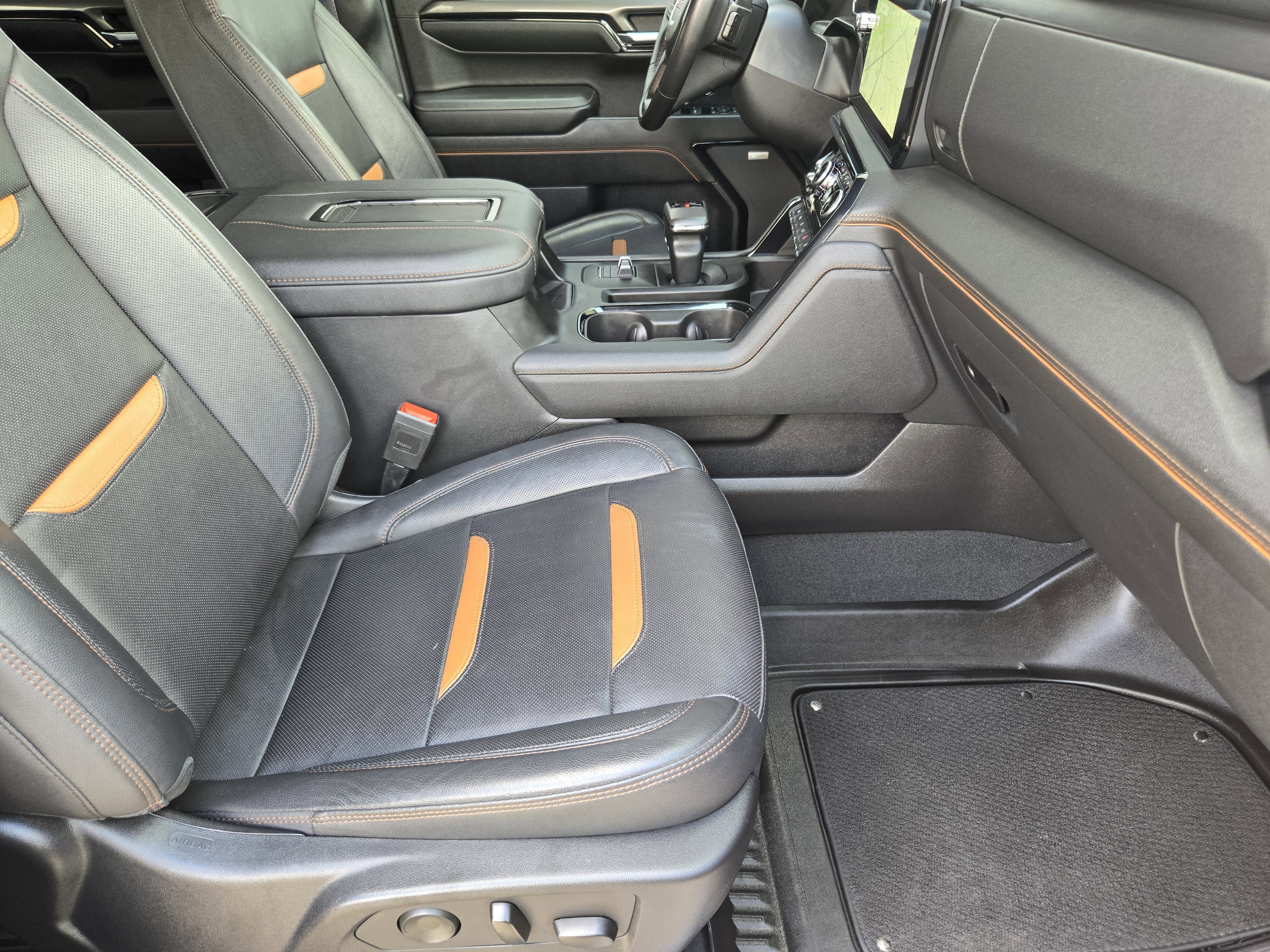 Used 2022 GMC Sierra 1500 AT4 w/ AT4 Premium Package image 10