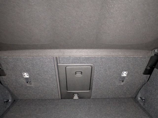 New 2026 Volvo XC40 B4 Core w/ Protection Package FWD image 25