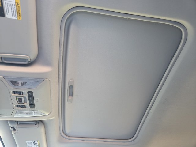 Used 2025 Toyota RAV4 XLE Premium FWD image 22