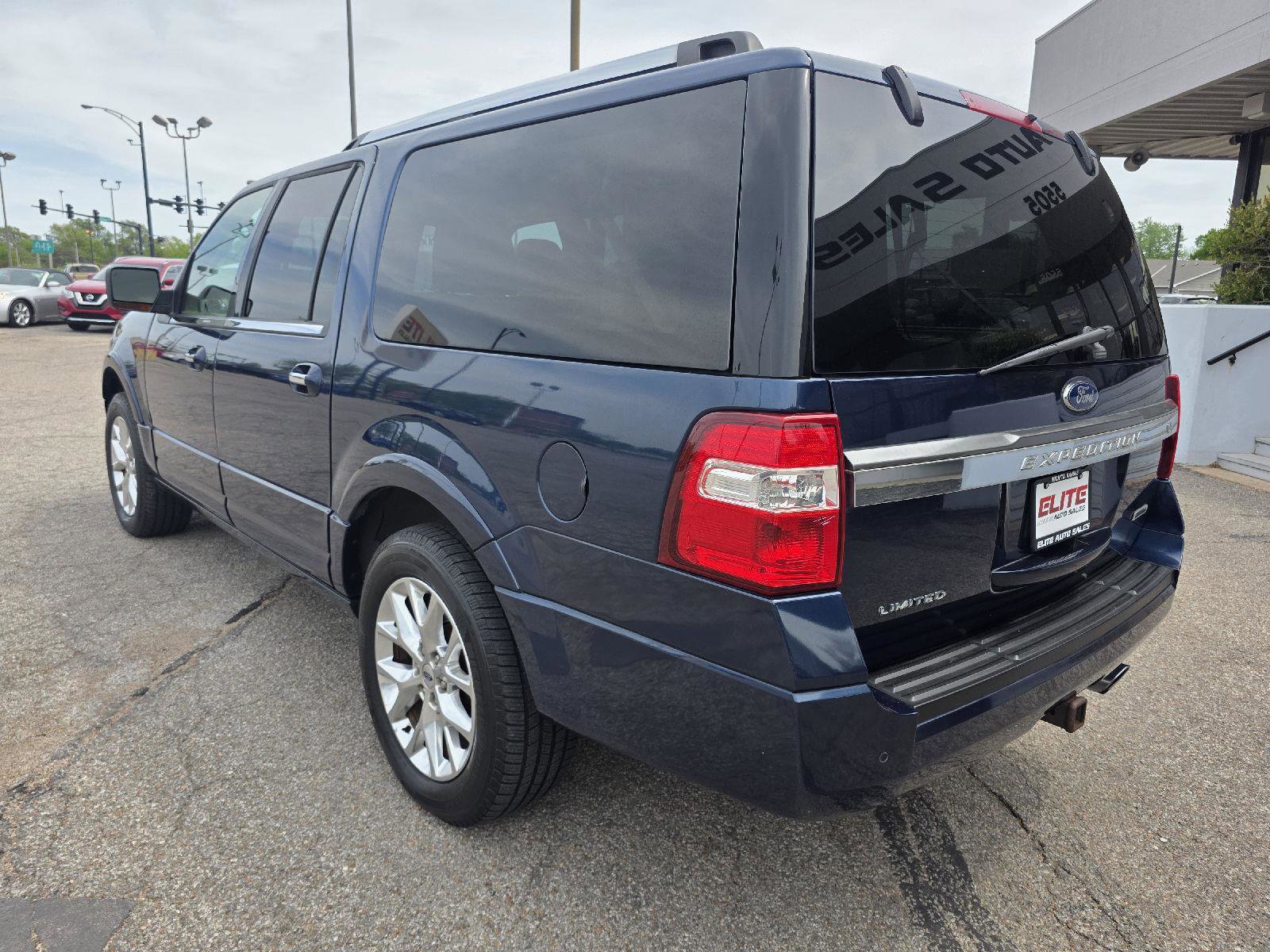 Used 2017 Ford Expedition EL Limited w/ Equipment Group 301A RWD image 7