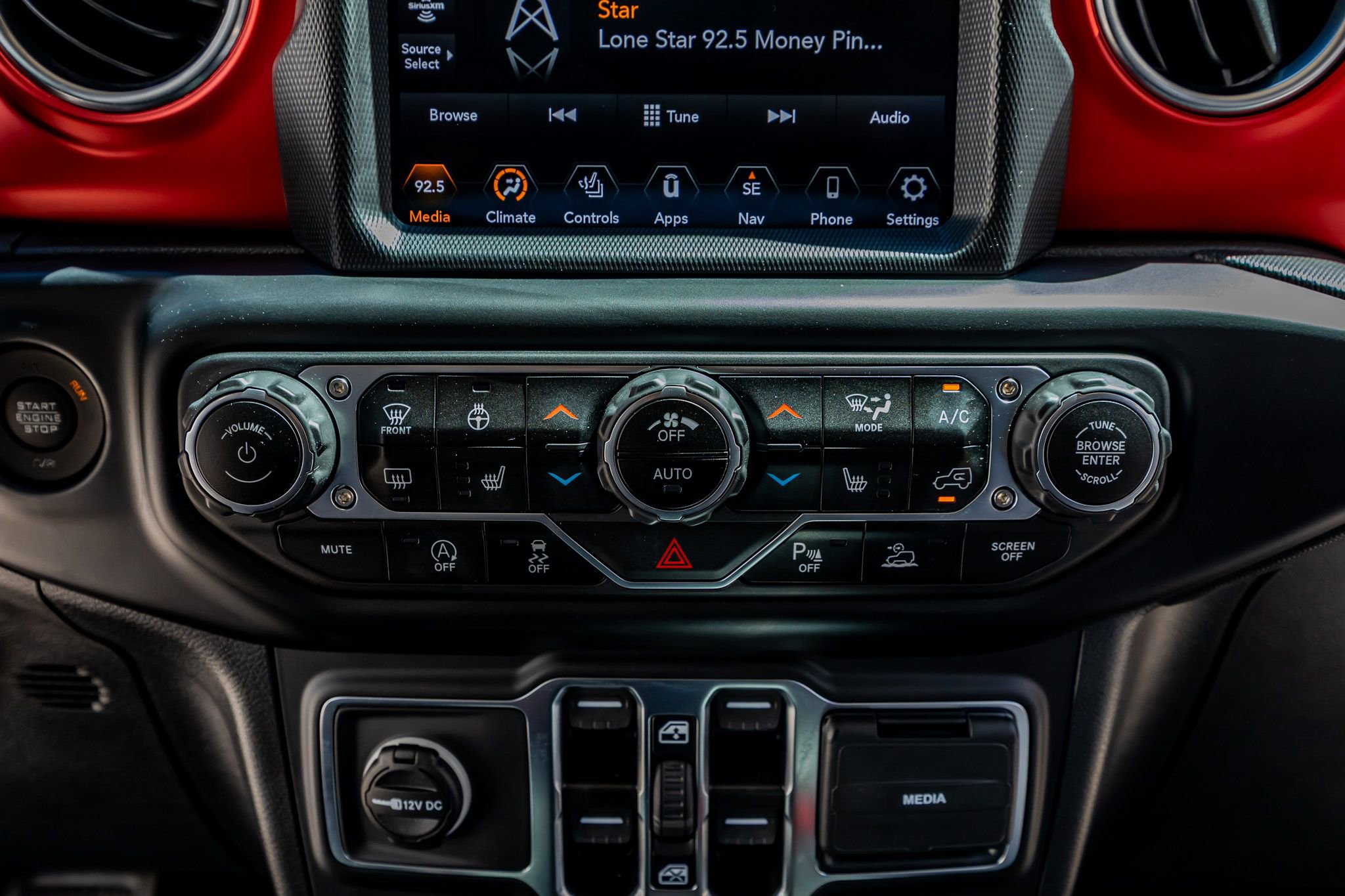 Used 2023 Jeep Gladiator Rubicon w/ LED Lighting Group AWD/4WD image 26