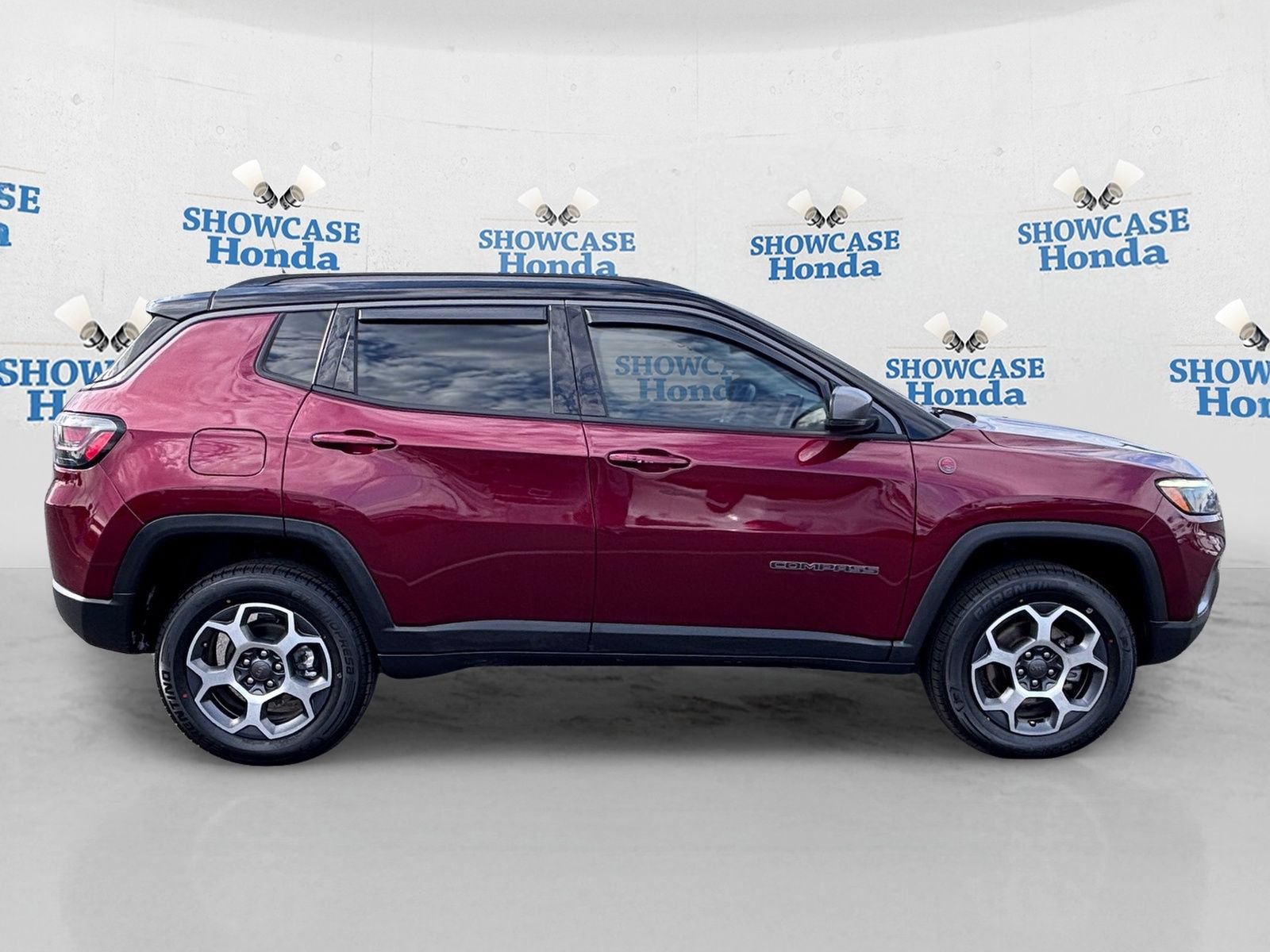 Used 2022 Jeep Compass Trailhawk w/ Trailhawk Elite Group AWD/4WD image 9
