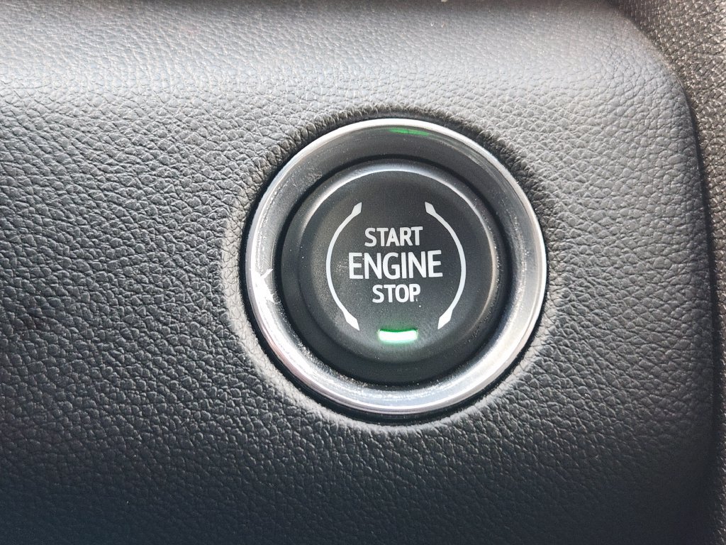 Used 2025 GMC Acadia Denali AWD/4WD image 21