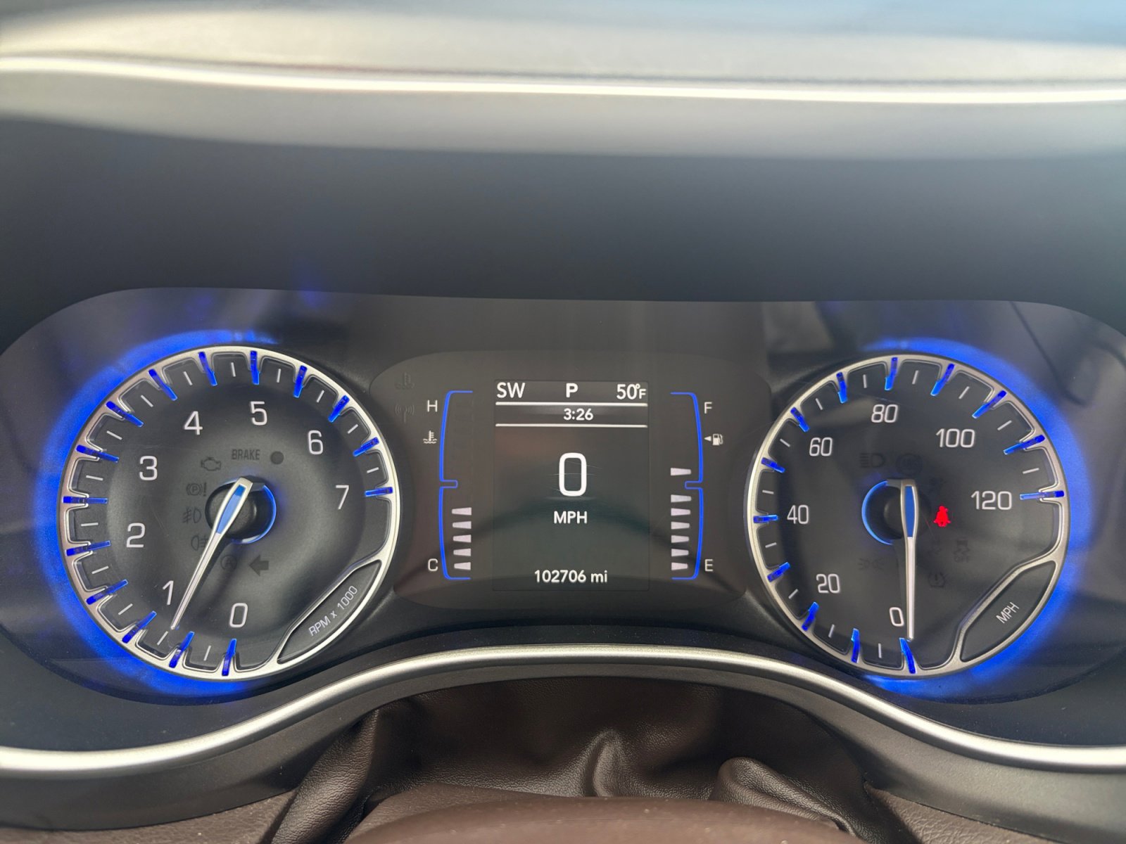 Used 2018 Chrysler Pacifica Touring-L FWD image 19