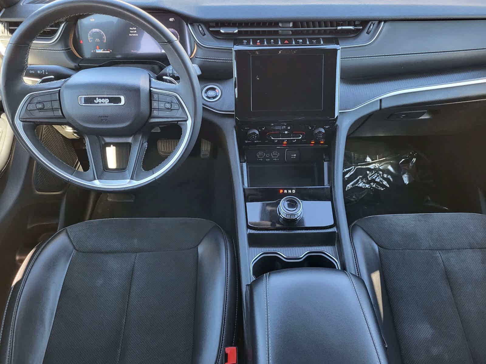 Used 2024 Jeep Grand Cherokee Altitude AWD/4WD image 25