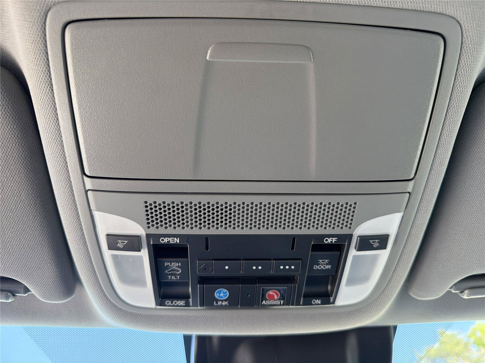 Used 2020 Acura MDX SH-AWD w/ Technology Package image 17