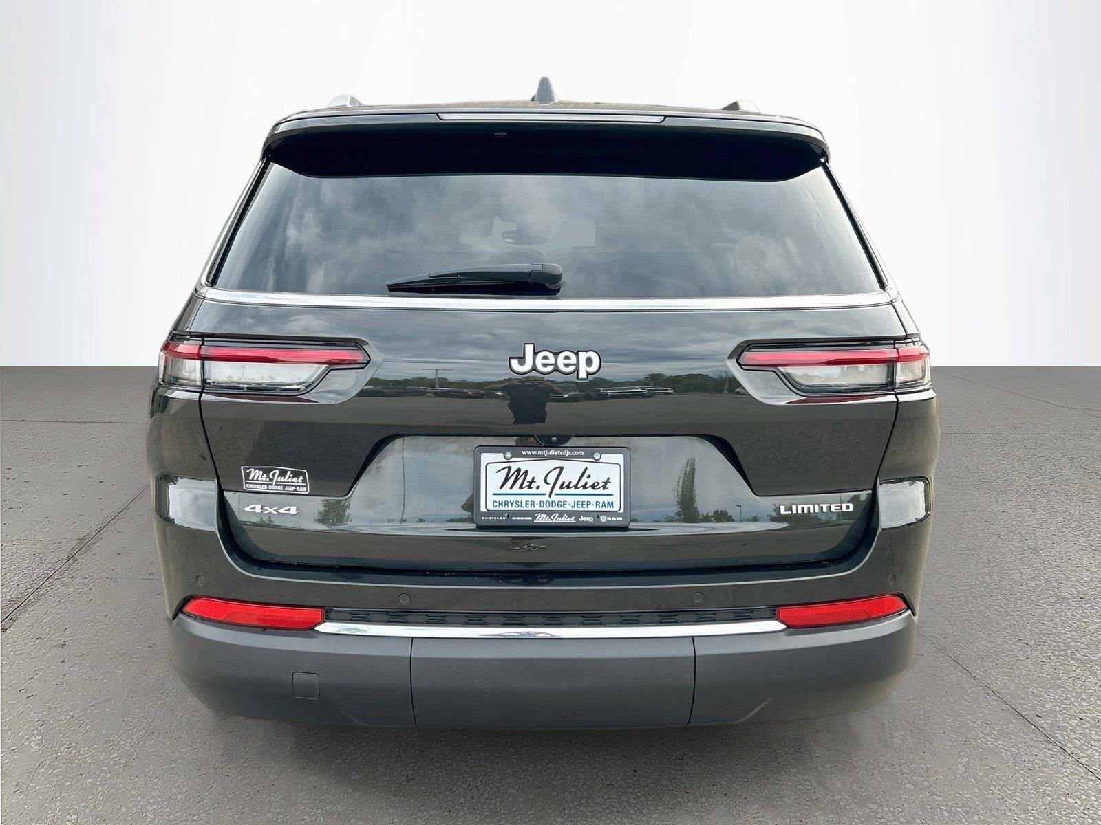 Used 2024 Jeep Grand Cherokee L Limited AWD/4WD image 5
