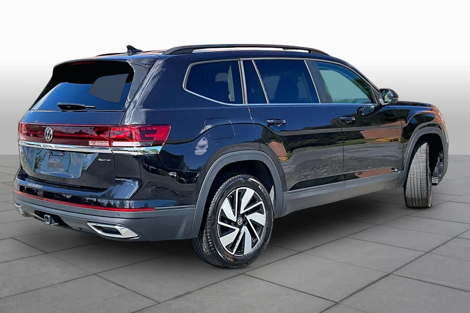 Used 2026 Volkswagen Atlas SE AWD/4WD image 13