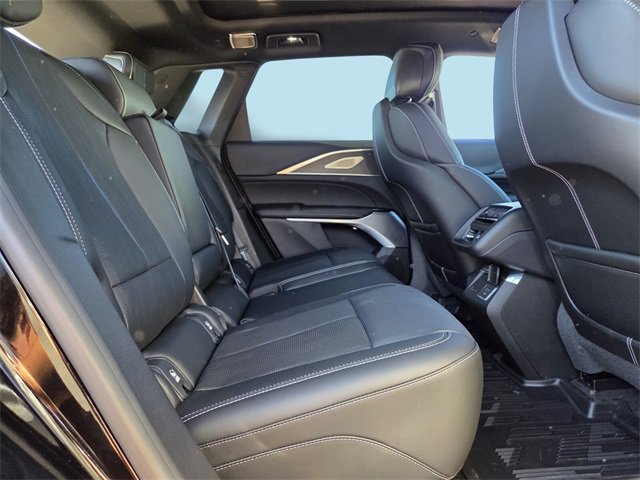 New 2026 Cadillac Lyriq V image 15