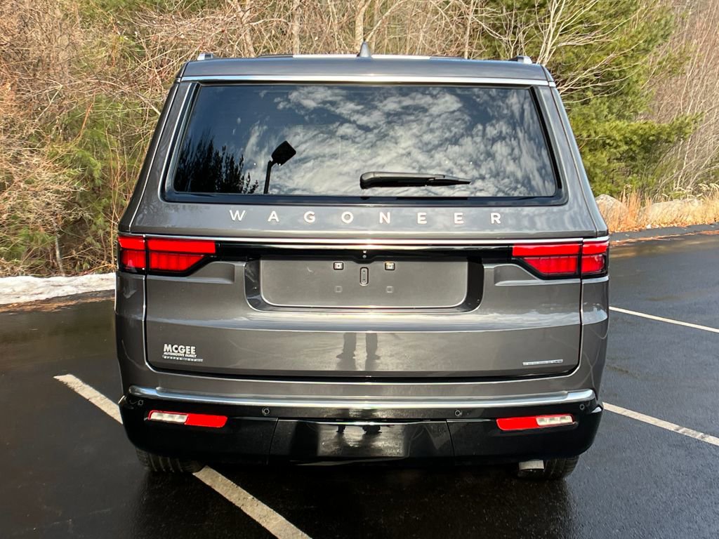 Used 2022 Jeep Wagoneer Series II w/ Premium Group I image 4