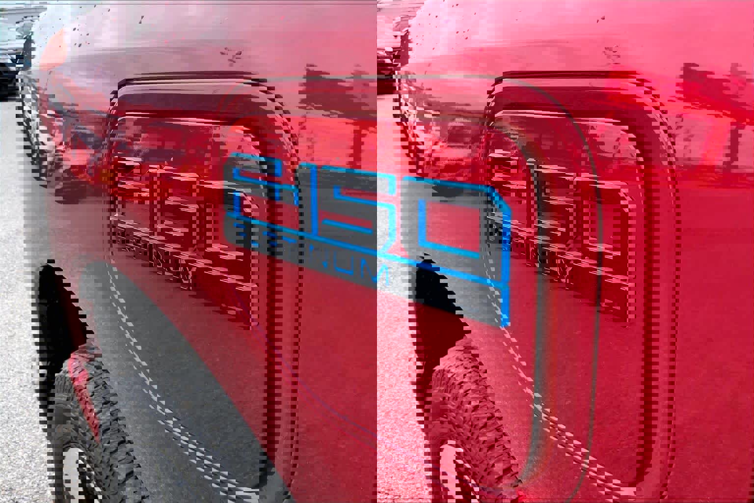 Certified 2025 Ford F150 Lightning Platinum image 31