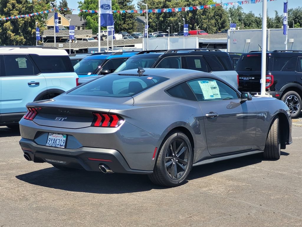 Used 2026 Ford Mustang GT RWD image 3
